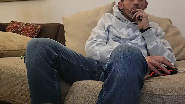 uk-bobbie-uk online show from September 2025 07:48:01 PM