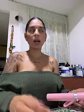 charlotte stevenss  online show from March 2025 08:00:02 PM