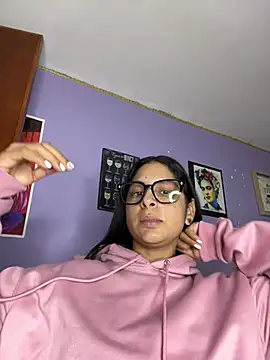 charlotte stevenss  online show from February 2026 12:36:02 AM