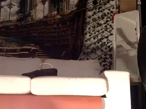 OSIRlS online show from February 2025 01:51:01 PM