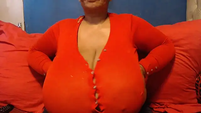 CUTEFIRMMELONSS online show from November 2025 09:09:02 AM