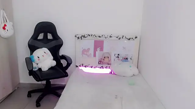 Snapshot of Youlittlepervertt_ chatting on January 2025 06:27:01 AM Youlittlepervertt online show from January 2025 06:27:01 AM