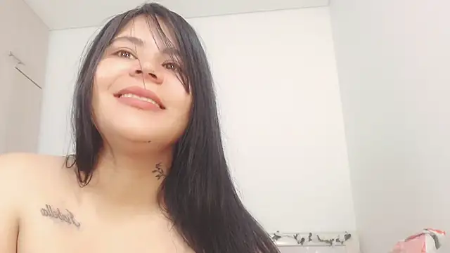 Snapshot of Youlittlepervertt_ chatting on January 2025 07:15:02 AM Youlittlepervertt online show from January 2025 07:15:02 AM