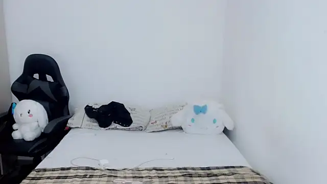 Snapshot of Youlittlepervertt_ chatting on January 2025 04:47:01 AM Youlittlepervertt online show from January 2025 04:47:01 AM