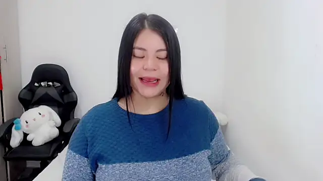 Snapshot of Youlittlepervertt_ chatting on February 2025 01:54:02 PM Youlittlepervertt online show from February 2025 01:54:02 PM