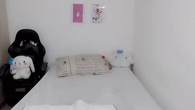 Snapshot of Youlittlepervertt_ chatting on February 2025 03:17:02 AM Youlittlepervertt online show from February 2025 03:17:02 AM