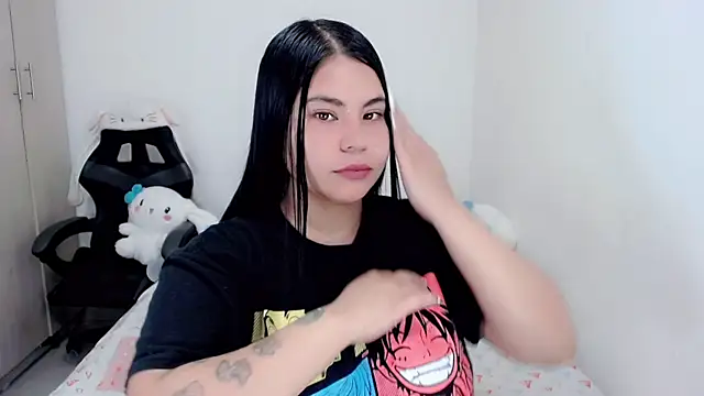 Snapshot of Youlittlepervertt_ chatting on October 2025 12:32:02 AM Youlittlepervertt online show from October 2025 12:32:02 AM