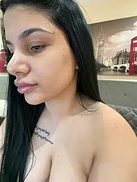 Snapshot of Samira30 chatting on April 2026 05:49:01 PM Samira30 online show from April 2026 05:49:01 PM