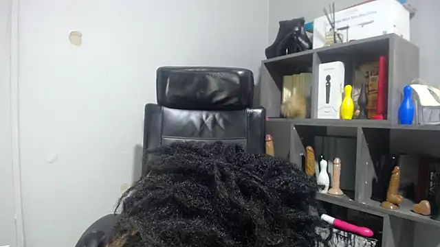 Snapshot of Shaniko89 chatting on November 2025 12:56:01 PM Shaniko89 online show from November 2025 12:56:01 PM