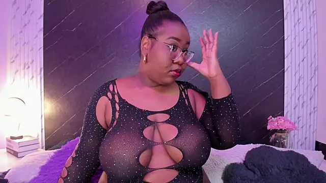 Darnellqueen online show from November 2025 04:44:01 AM