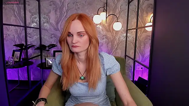 SaraSubtlety online show from November 2025 01:25:02 PM