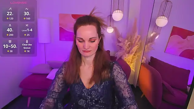 SaraSubtlety online show from April 2026 01:41:01 PM