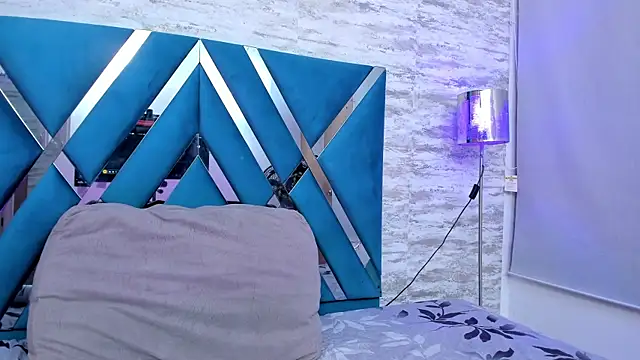 Helenn monroy1 online show from February 2025 11:10:01 AM