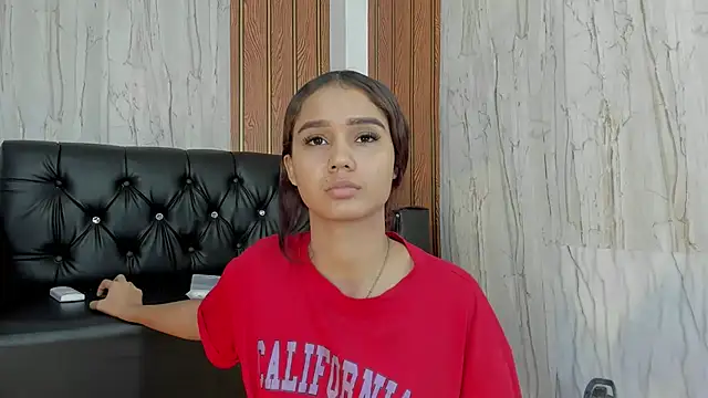 MarianaManzur online show from October 2025 02:59:01 AM