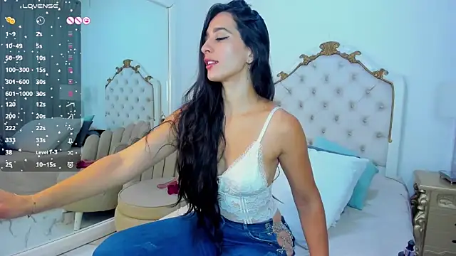 Valentina Ross  online show from January 2025 12:10:01 PM