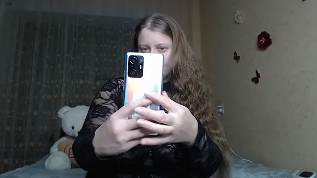 CumCpl online show from October 2025 08:18:02 PM