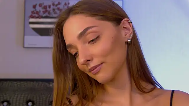 VirginieCruz online show from January 2025 12:41:02 PM