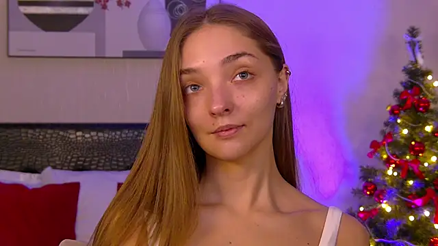 VirginieCruz online show from December 2025 05:39:02 AM