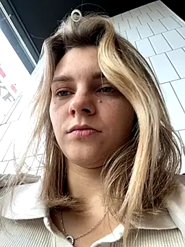 ValenciaShock online show from October 2025 06:43:01 AM