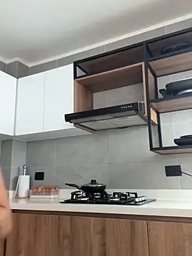 abi katyy online show from September 2025 07:30:01 PM