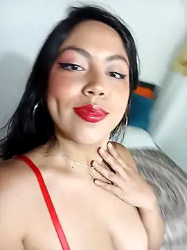 leah passion online show from September 2025 07:58:02 PM