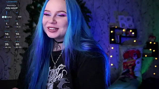 Moon Valkyrie online show from December 2024 10:45:01 AM