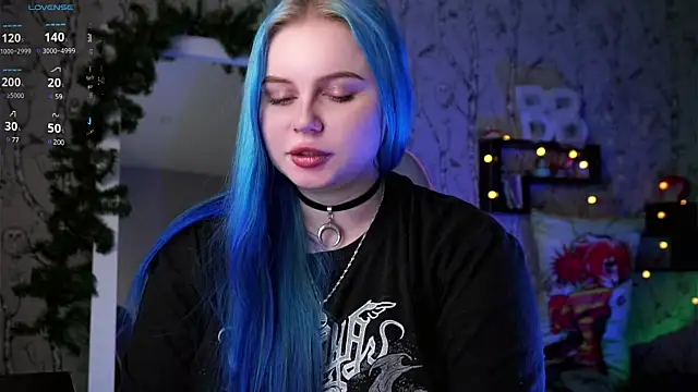 Moon Valkyrie online show from January 2025 04:12:01 PM