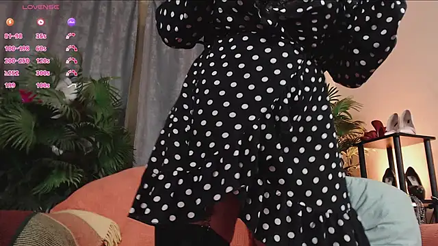 KarinaRoge online show from February 2025 07:09:01 PM