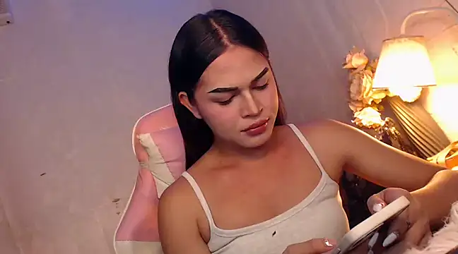 Ashely Lewis online show from December 2024 01:18:02 PM