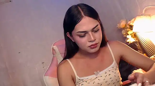 Ashely Lewis online show from December 2024 02:28:01 PM