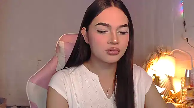 Ashely Lewis online show from February 2025 12:33:01 PM