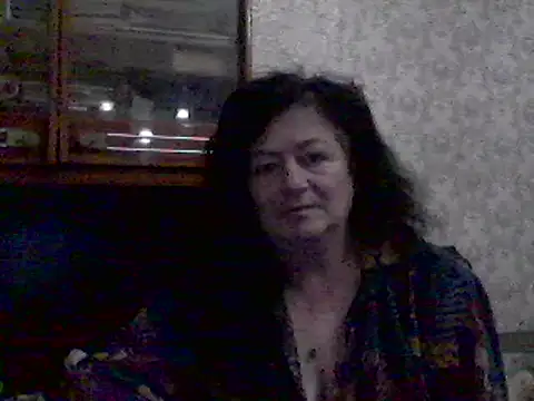 Snapshot of GypsiQueen2 chatting on February 2025 06:59:01 PM GypsiQueen2 online show from February 2025 06:59:01 PM