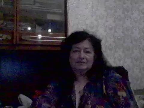 Snapshot of GypsiQueen2 chatting on February 2025 10:04:02 PM GypsiQueen2 online show from February 2025 10:04:02 PM