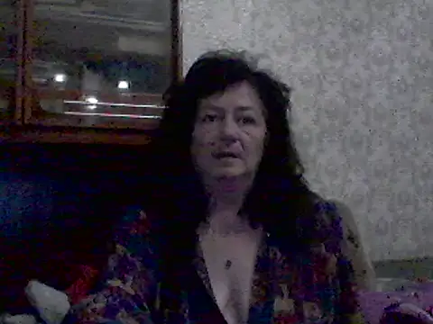Snapshot of GypsiQueen2 chatting on February 2025 07:58:02 PM GypsiQueen2 online show from February 2025 07:58:02 PM