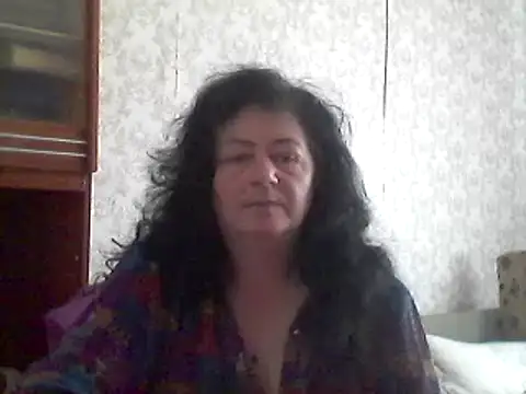 Snapshot of GypsiQueen2 chatting on February 2025 09:11:01 AM GypsiQueen2 online show from February 2025 09:11:01 AM