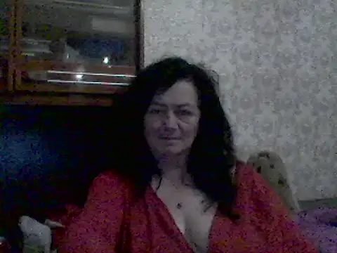 Snapshot of GypsiQueen2 chatting on February 2025 09:04:01 PM GypsiQueen2 online show from February 2025 09:04:01 PM