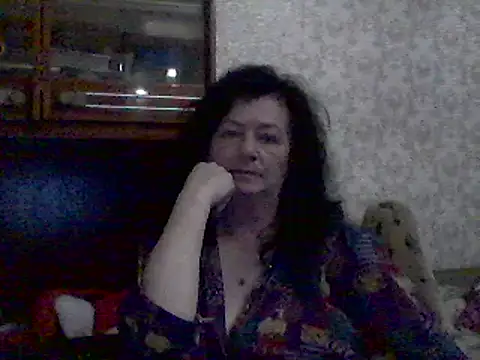 Snapshot of GypsiQueen2 chatting on March 2025 10:21:02 PM GypsiQueen2 online show from March 2025 10:21:02 PM