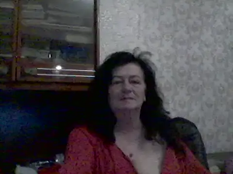 Snapshot of GypsiQueen2 chatting on March 2025 06:37:01 PM GypsiQueen2 online show from March 2025 06:37:01 PM