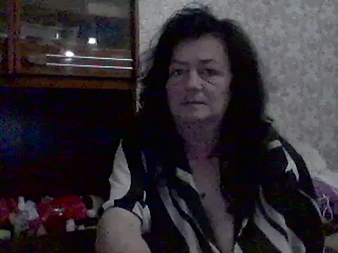 Snapshot of GypsiQueen2 chatting on March 2025 07:58:02 PM GypsiQueen2 online show from March 2025 07:58:02 PM