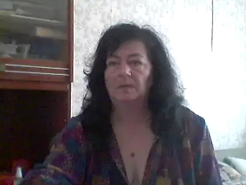 Snapshot of GypsiQueen2 chatting on March 2025 09:24:02 AM GypsiQueen2 online show from March 2025 09:24:02 AM