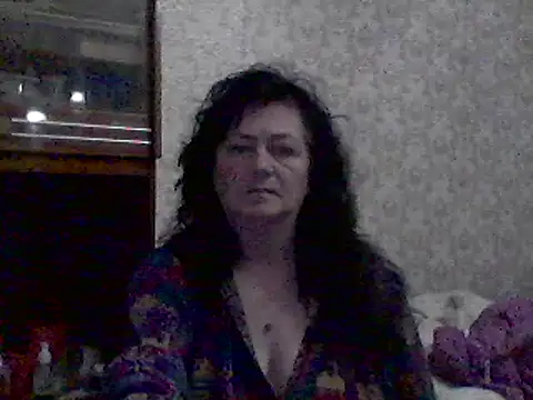 Snapshot of GypsiQueen2 chatting on March 2025 06:10:02 PM GypsiQueen2 online show from March 2025 06:10:02 PM