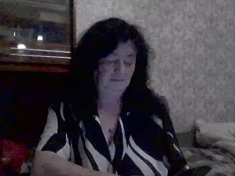 Snapshot of GypsiQueen2 chatting on March 2025 05:05:02 PM GypsiQueen2 online show from March 2025 05:05:02 PM