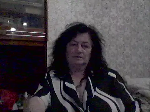 Snapshot of GypsiQueen2 chatting on March 2025 08:09:01 PM GypsiQueen2 online show from March 2025 08:09:01 PM