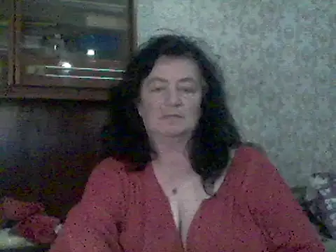 Snapshot of GypsiQueen2 chatting on March 2025 09:10:02 PM GypsiQueen2 online show from March 2025 09:10:02 PM