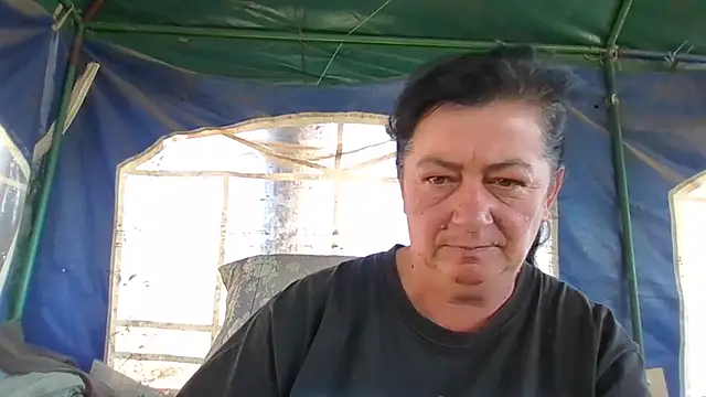 Snapshot of GypsiQueen2 chatting on September 2025 08:49:02 AM GypsiQueen2 online show from September 2025 08:49:02 AM