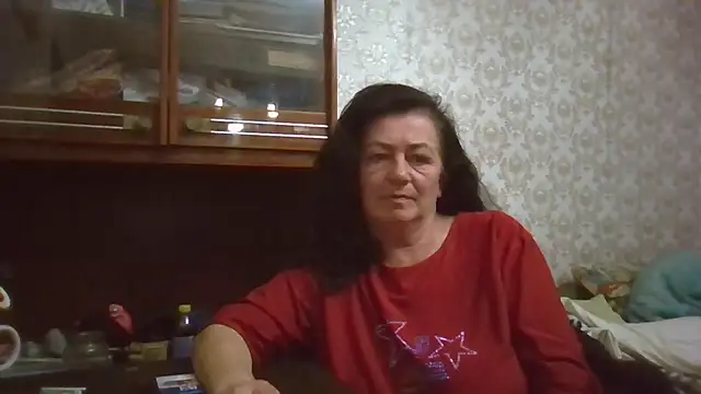 Snapshot of GypsiQueen2 chatting on October 2025 03:58:02 PM GypsiQueen2 online show from October 2025 03:58:02 PM