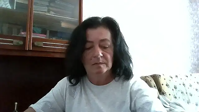 GypsiQueen2 online show from June 2026 10:15:01 AM