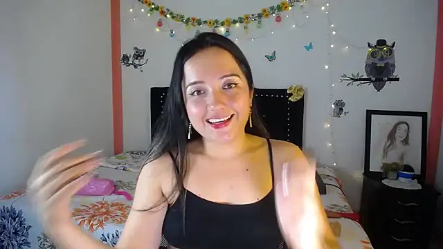 Snapshot of naughty_girl_4u chatting on January 2025 07:08:01 PM naughty girl 4u online show from January 2025 07:08:01 PM