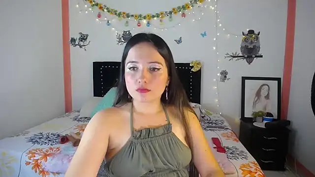 Snapshot of naughty_girl_4u chatting on January 2025 04:51:02 PM naughty girl 4u online show from January 2025 04:51:02 PM