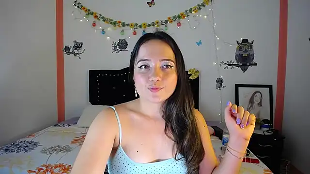 Snapshot of naughty_girl_4u chatting on February 2025 09:40:01 PM naughty girl 4u online show from February 2025 09:40:01 PM